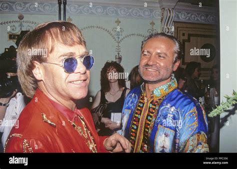 gianni versace collaborazione con elton john|gianni versace funeral pictures.